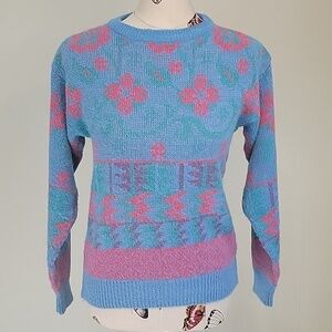 E Z SPIRIT vintage crewneck sweater.  Floral design.  Wool blend. Size is Small.